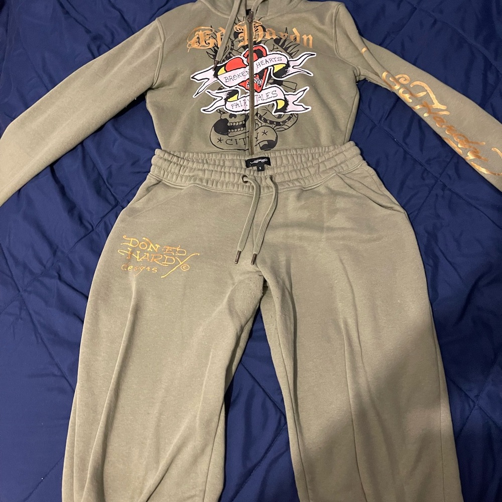 Ed Hardy Green Hoodie and Sweatpants Set